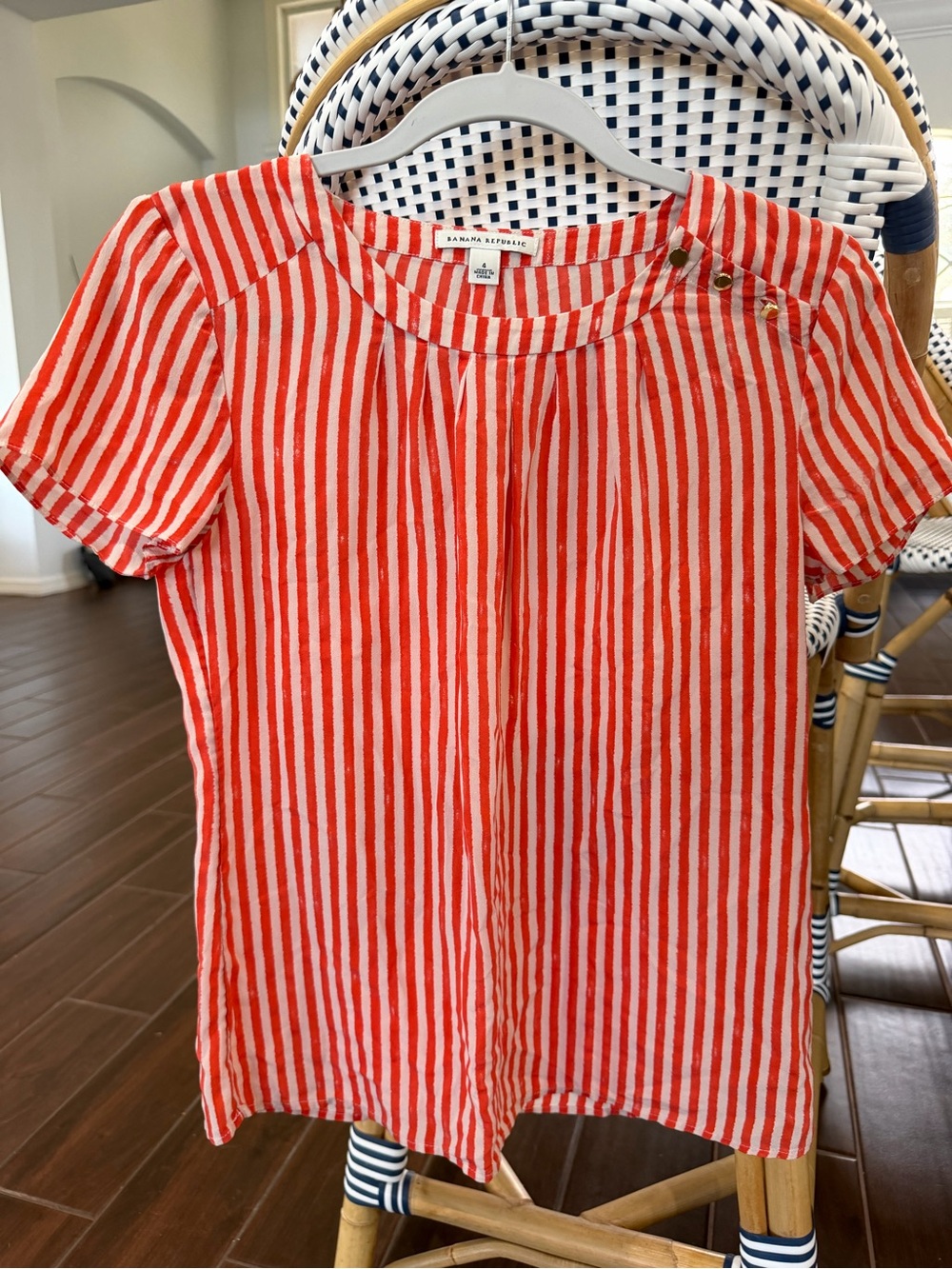 Banana Republic 100% Silk Red & White Striped Short Sleeve Blouse Size 4 Boho